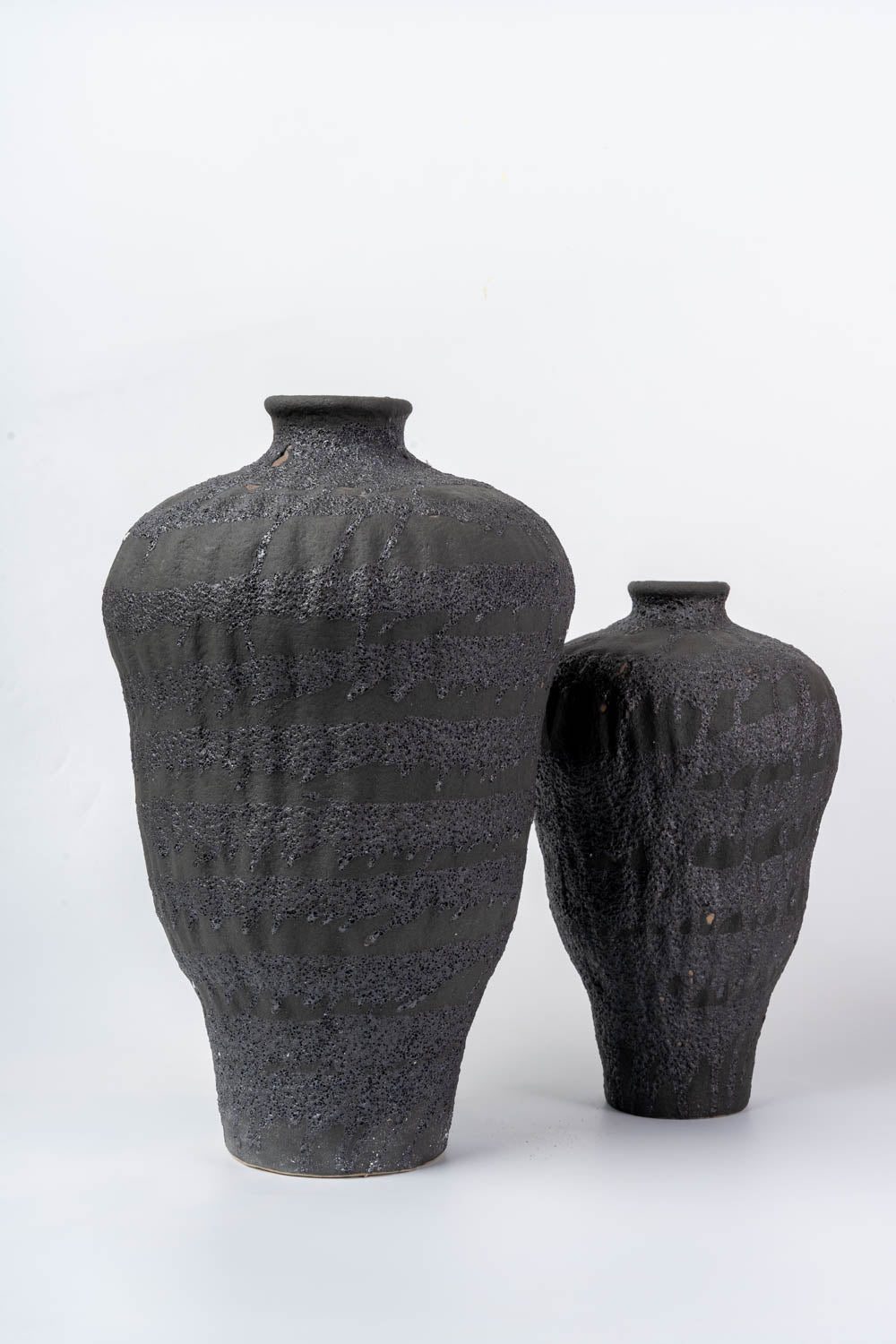Charcoal Crest Textured Ceramic Vase