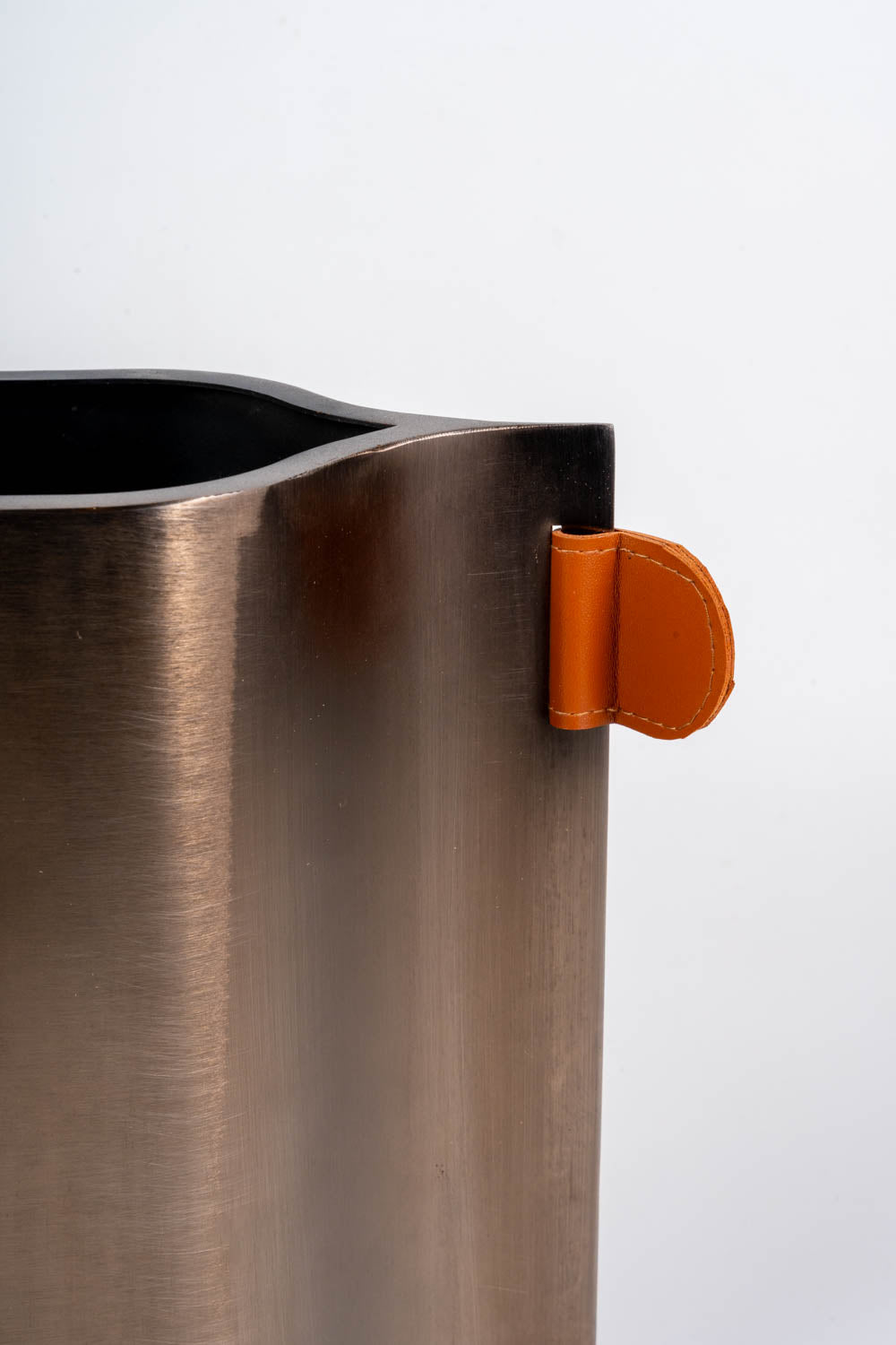 Arc Noir Metal Vase Small