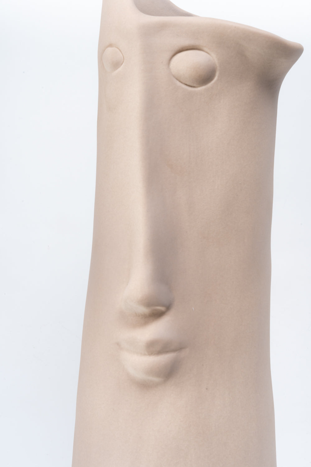 Noir Form Ivory Vase
