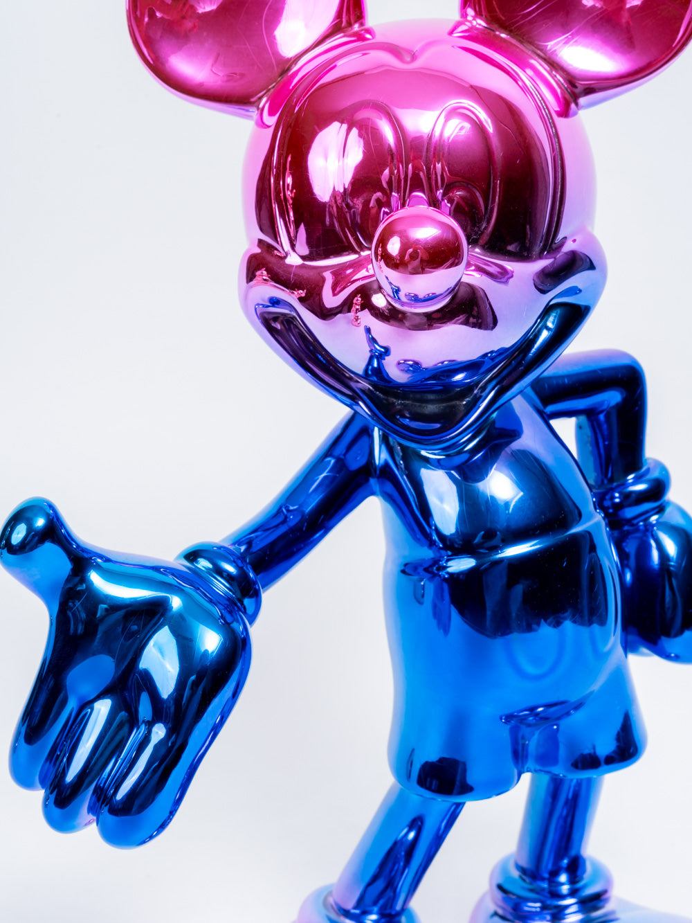 Luxe Hello Mickey Pink & Blue Pop Art Figurine