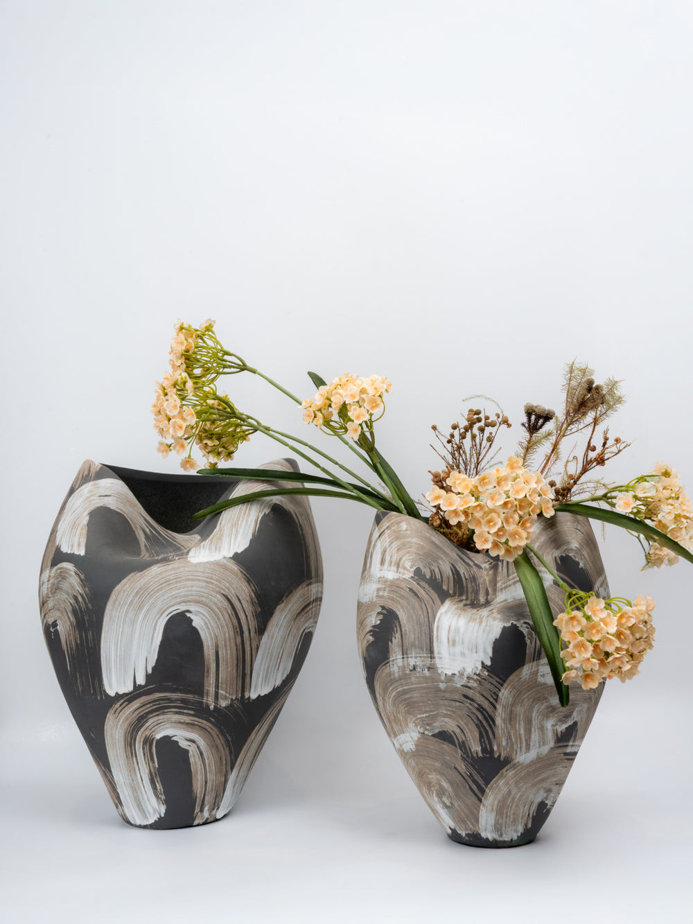 Monochrome Brush Arc Ceramic Vase Big