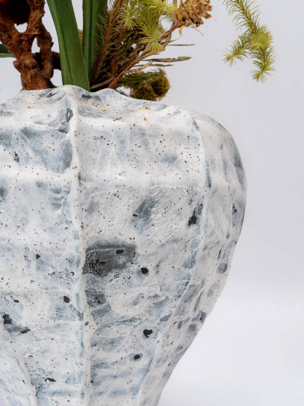 Stonewashed Pod Petite Ceramic Vase