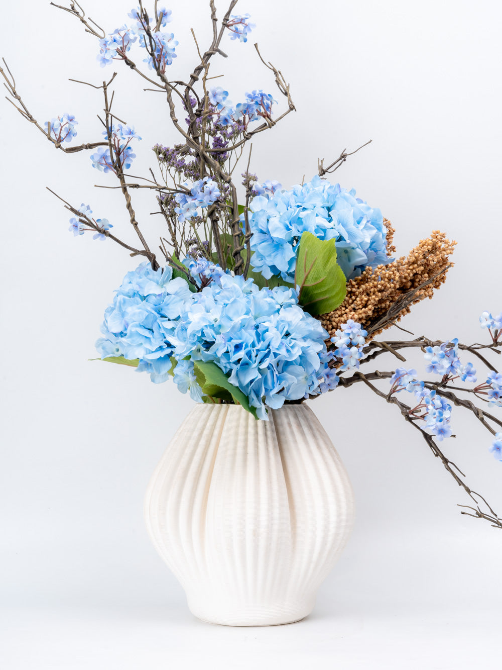 Ivory Petal Curve Ceramic Vase