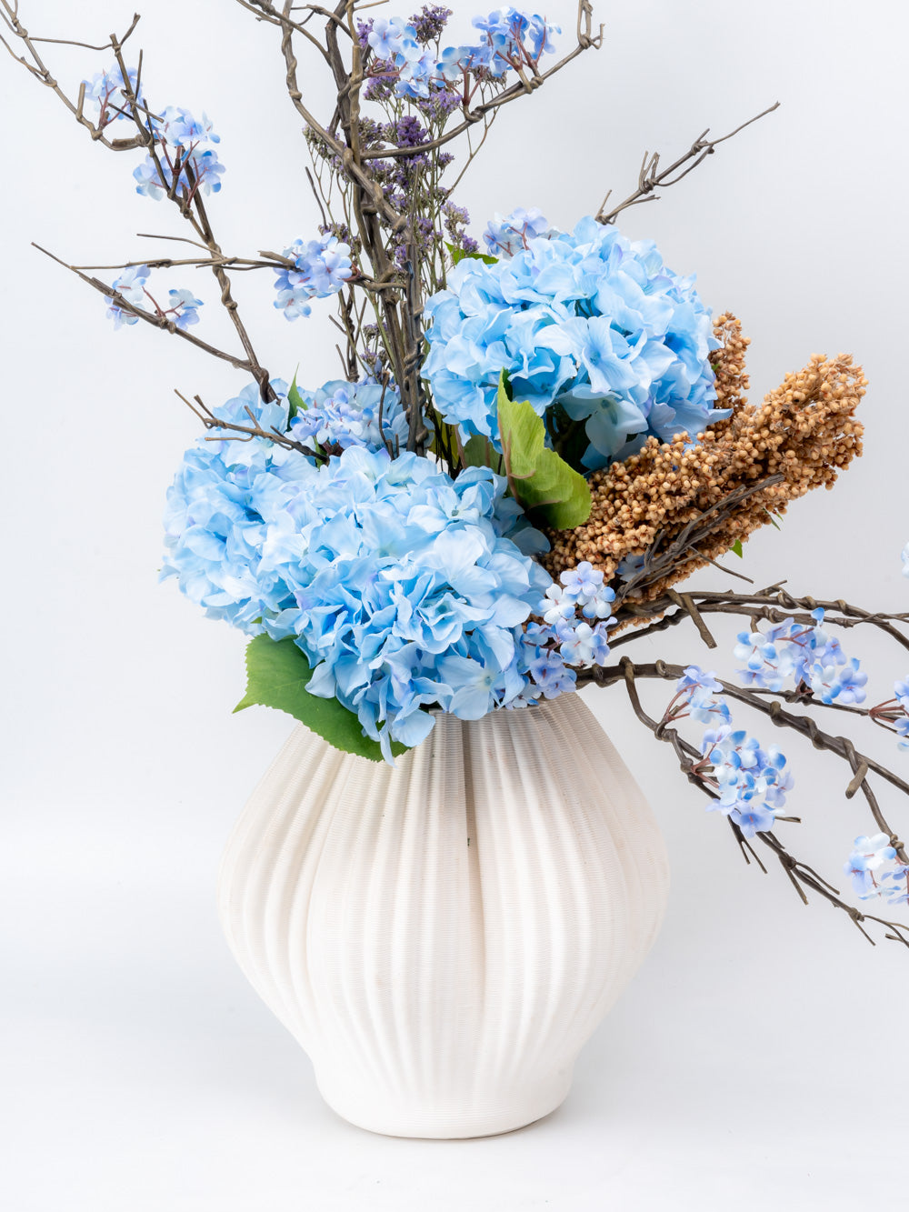 Ivory Petal Curve Ceramic Vase