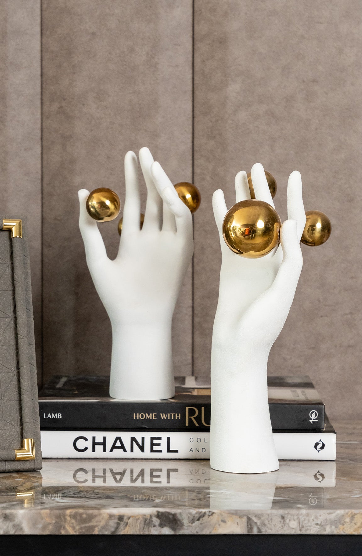 Finger Juggle Novelty Sculptures Decor Object