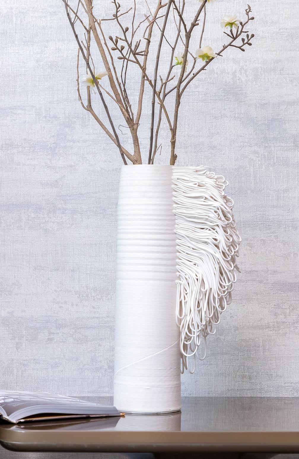 GAVLE WHITE 3D PRINTED CEREMIC VASE