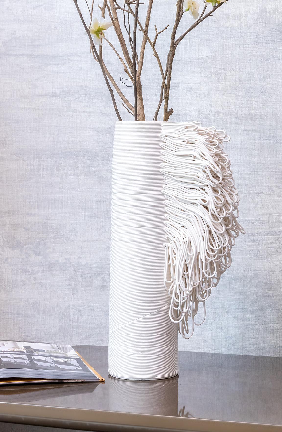 GAVLE WHITE 3D PRINTED CEREMIC VASE