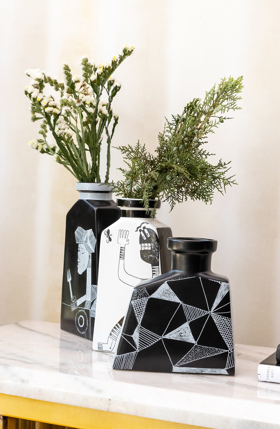 Veria White Black Ceramic Vase