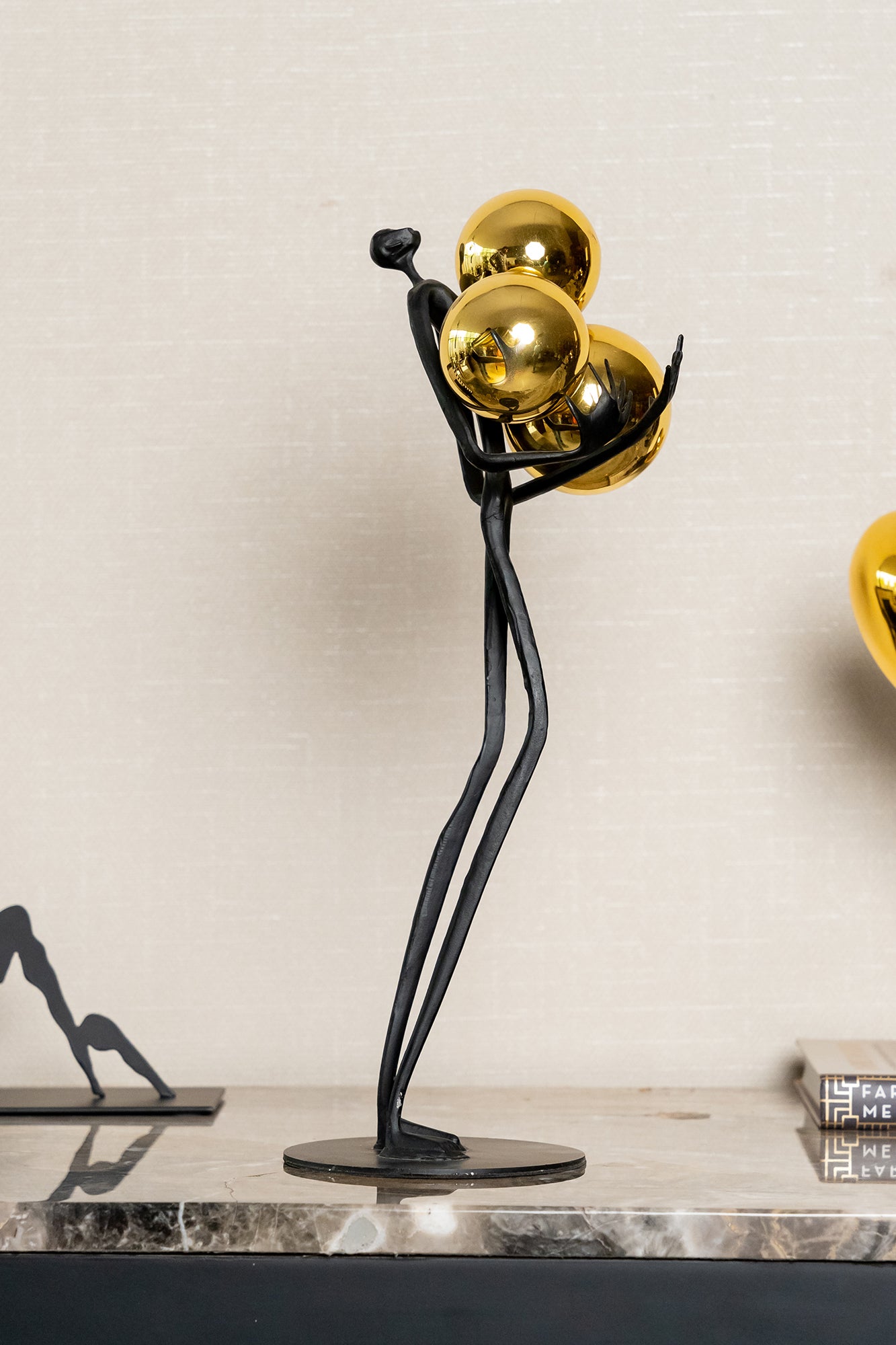 Juggle Novelty Sculptures Decor Object