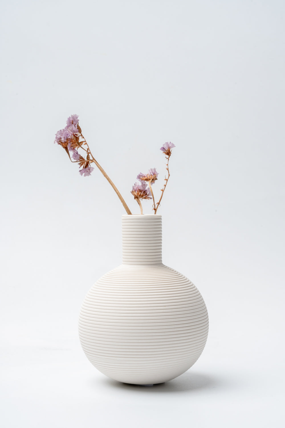 Ecrua Ribbed Vase