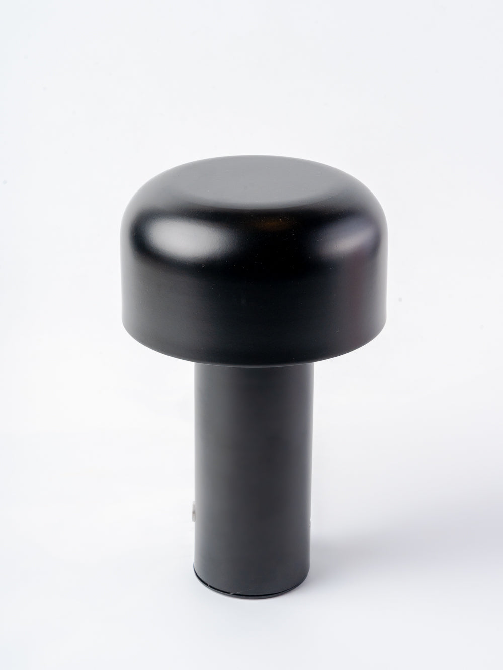 THE DEEP GLOW GARK BLACK