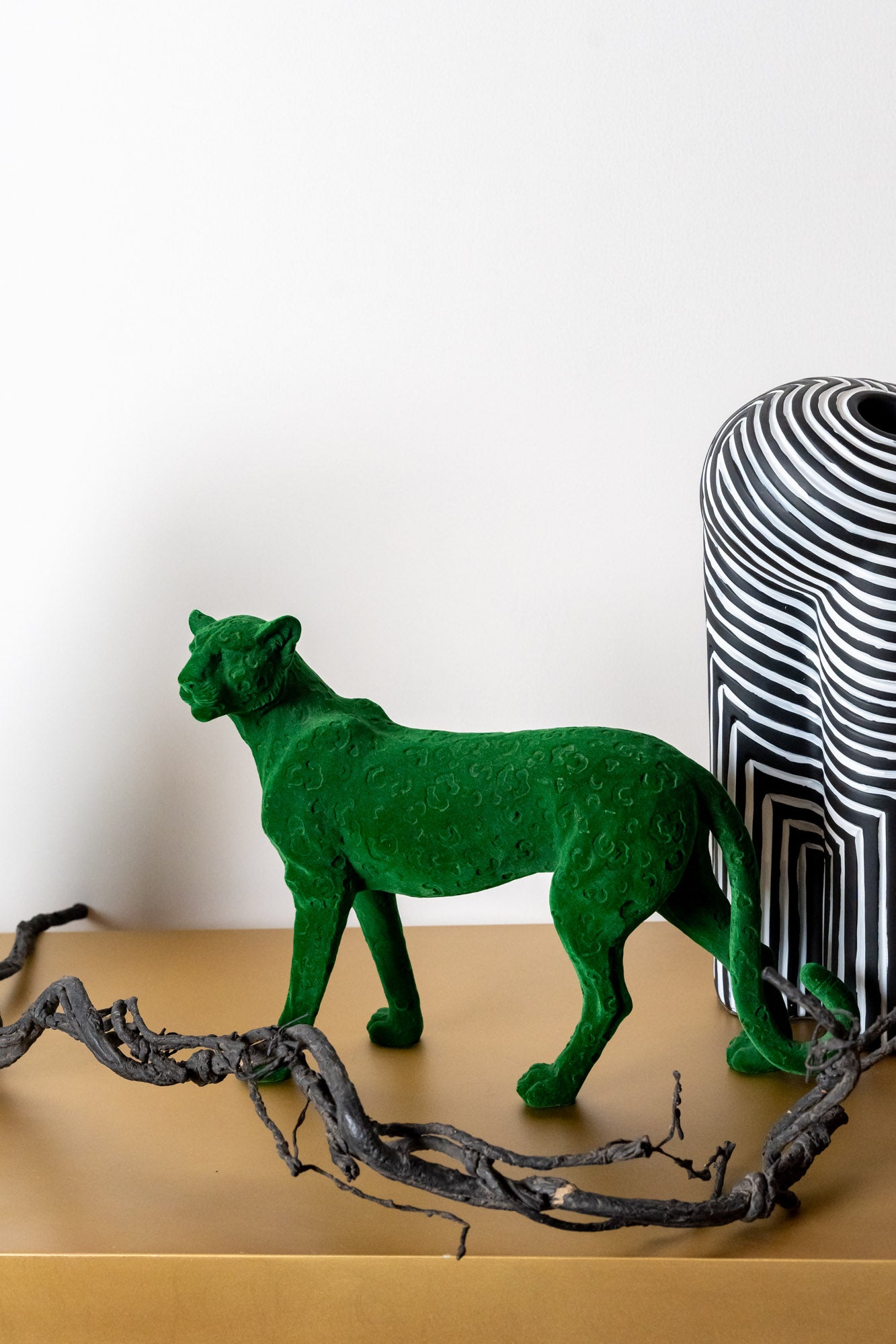 Leopard Walk Resin Flocking Velvetine Figurines Decor Object
