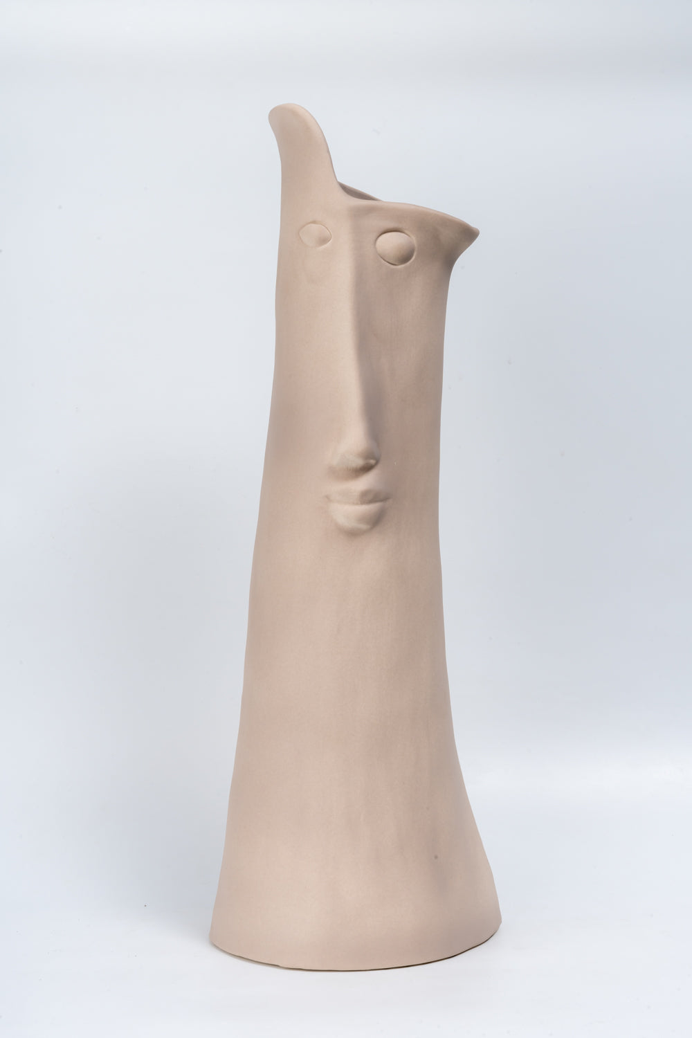 Noir Form Ivory Vase