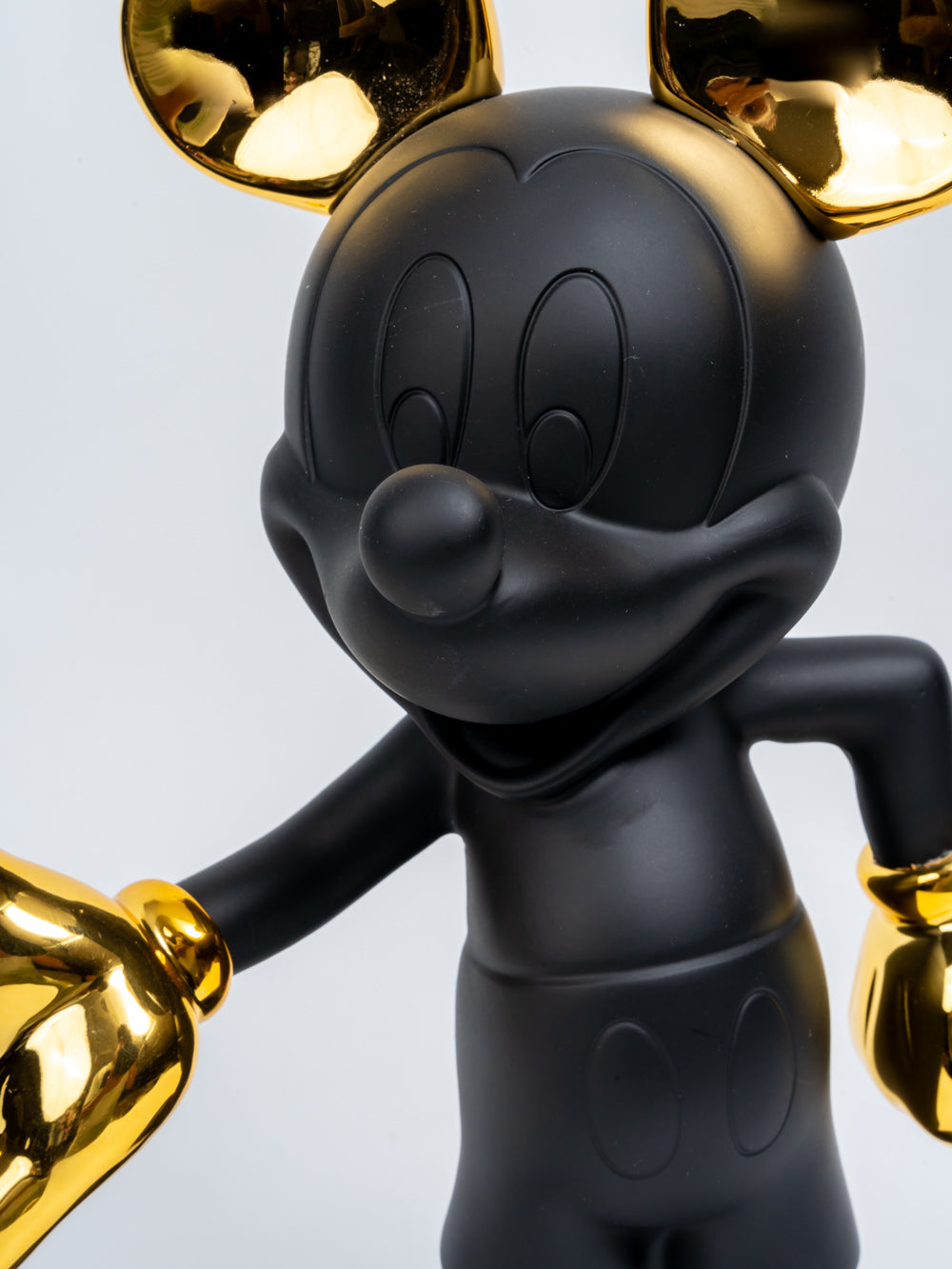 Luxe Hello Mickey Black and Gold Pop Art Figurine