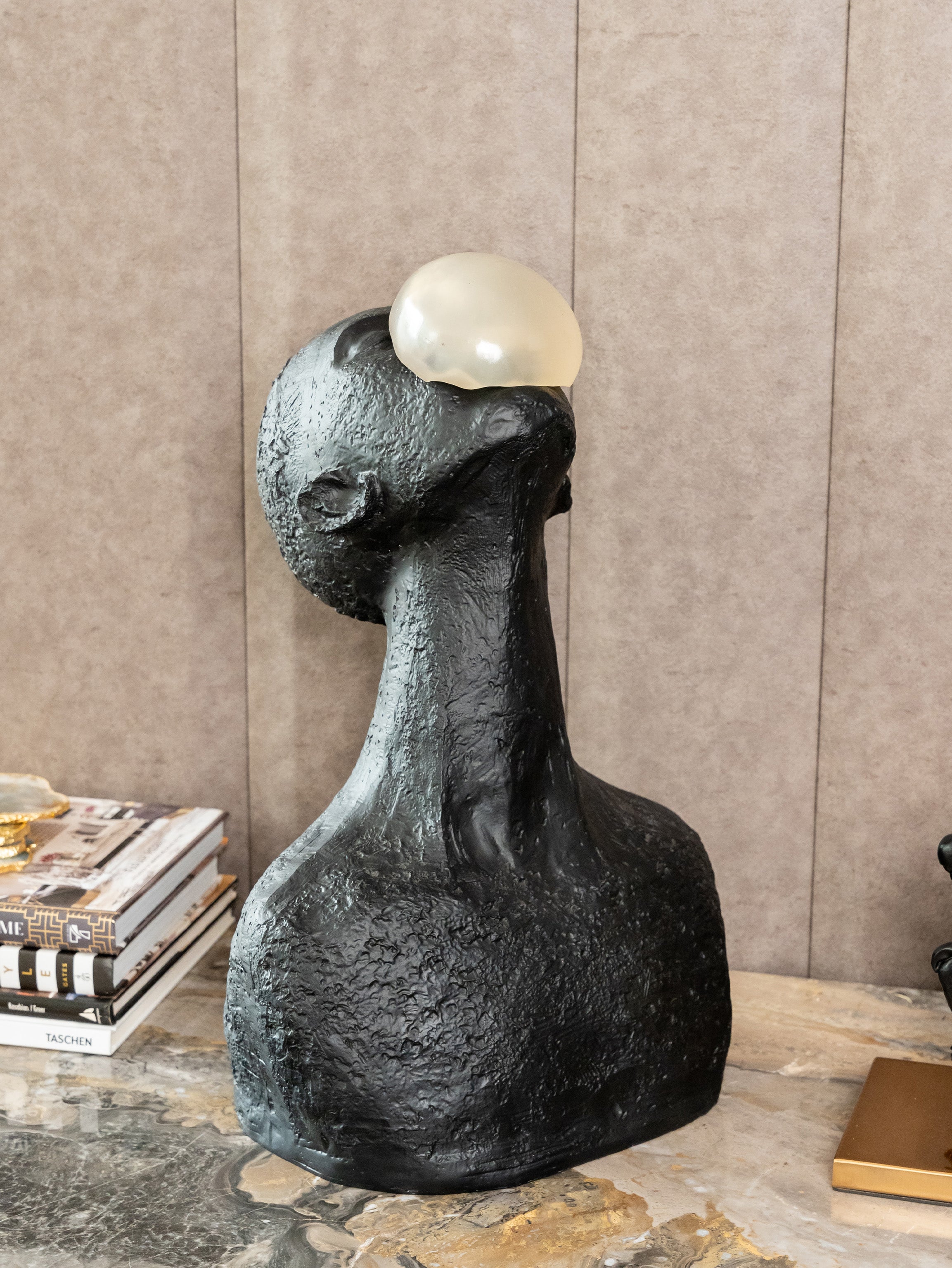 Gulp ball Sculpt Black Classic Bust Sculpts Decor Object